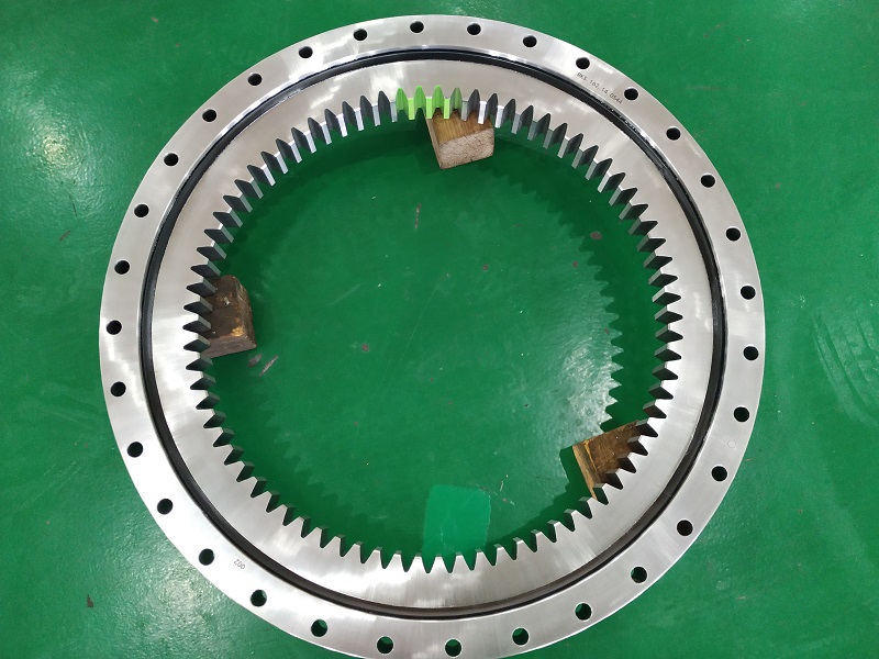 Slewing gear bearing  162.14.0544 with external gear teeth