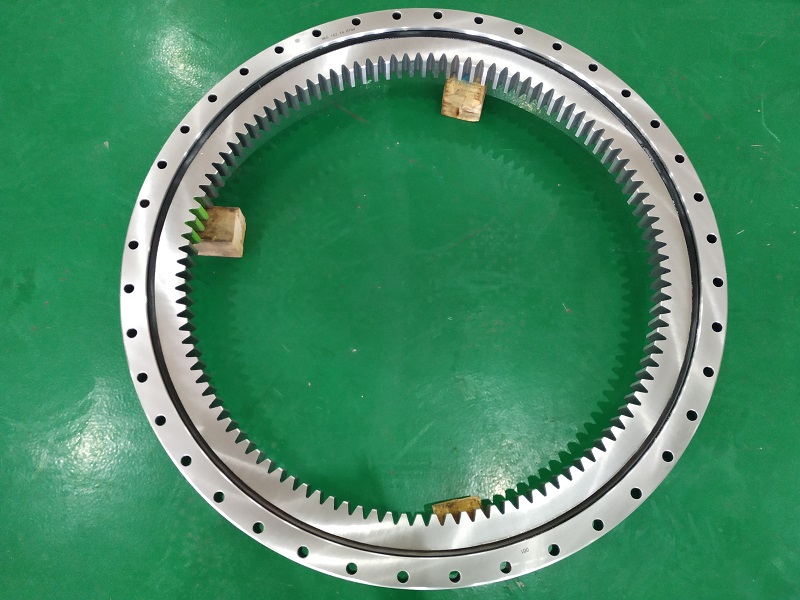 Slewing ring teeth bearing 585DBS164y spur gear for crane equipment 