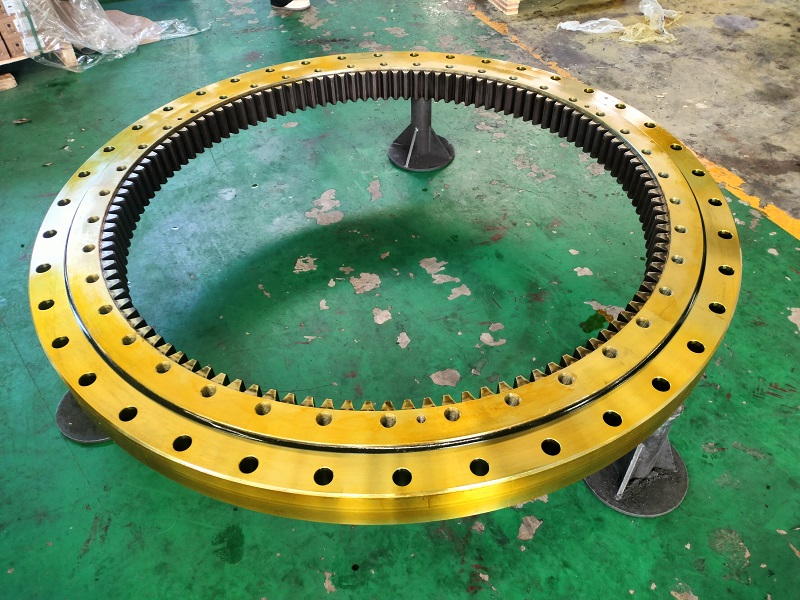 Slewing bearing with internal teeth for EC460 excavator 