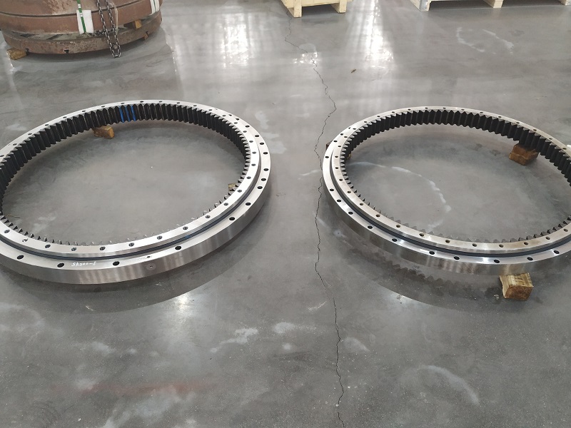Four point contact slewing ball bearing 470NS1 with size 640*470*50mm