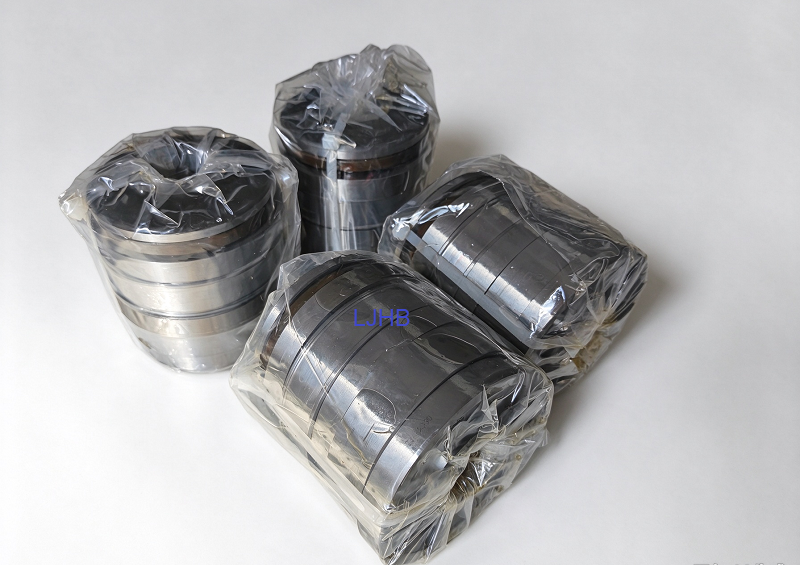 Food extruder multi-stage tandem thrust bearings M3CT2990